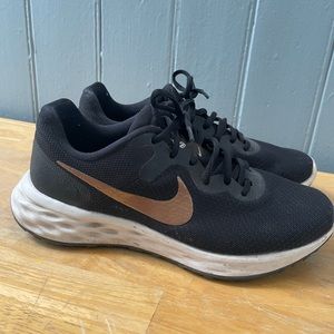 Nike women’s 7.5